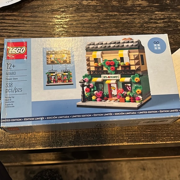 limited edition -Lego Flower Shop Building Set - Picture 9 of 12